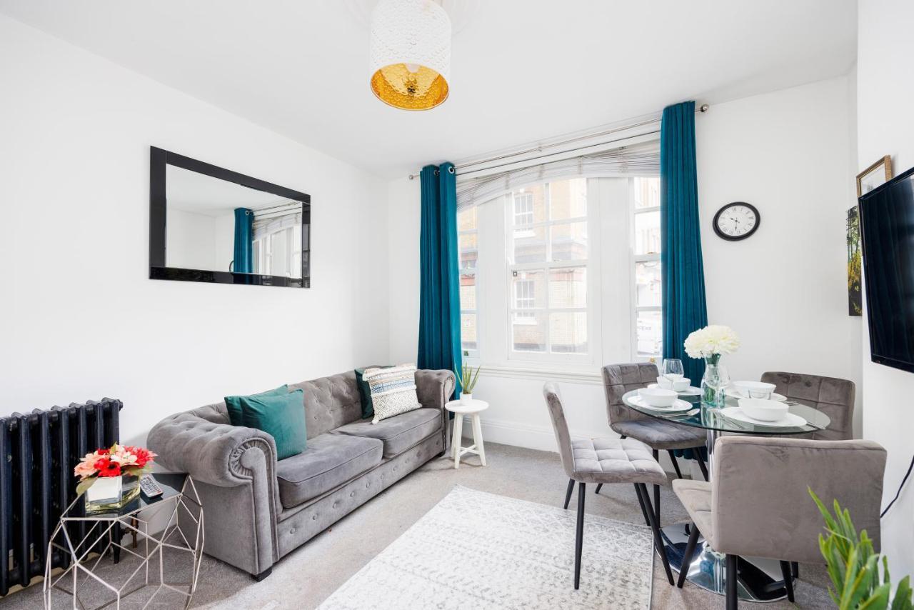 2 Bed Apartamento